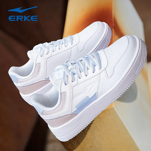 鸿星尔克简约百搭女款板鞋运动鞋