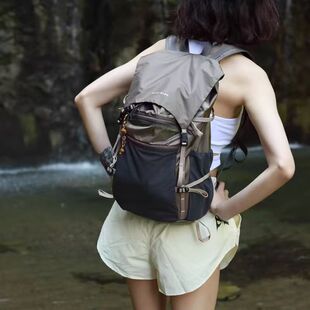 户外轻量登山包翻盖防水背包女可折叠收纳大容量旅行徒步双肩包男