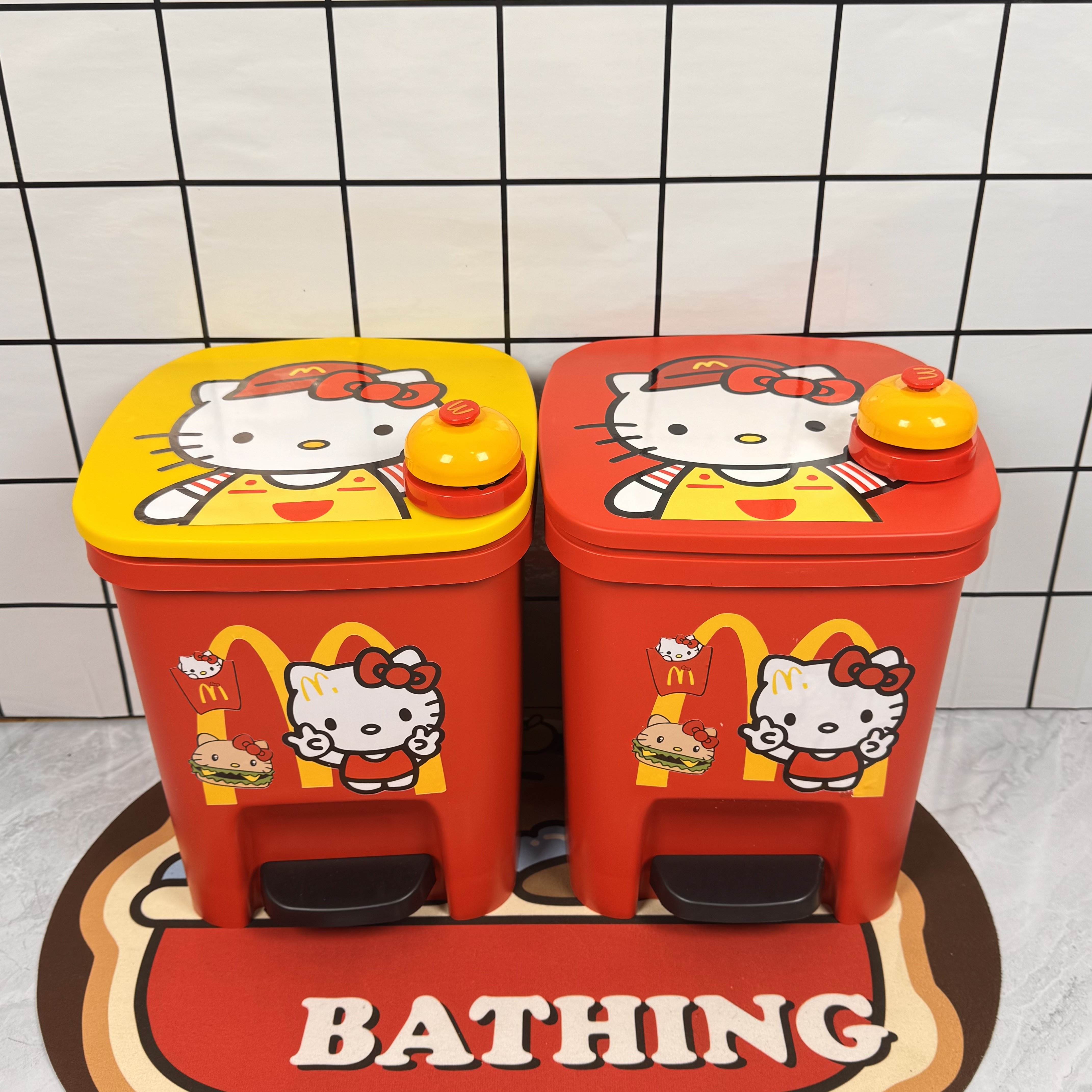 Hellokitty可爱垃圾桶带玄关盖