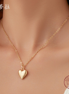 跨境爆款金色爱心小吊坠 亚金色时尚简约心形女士可爱ins风项链