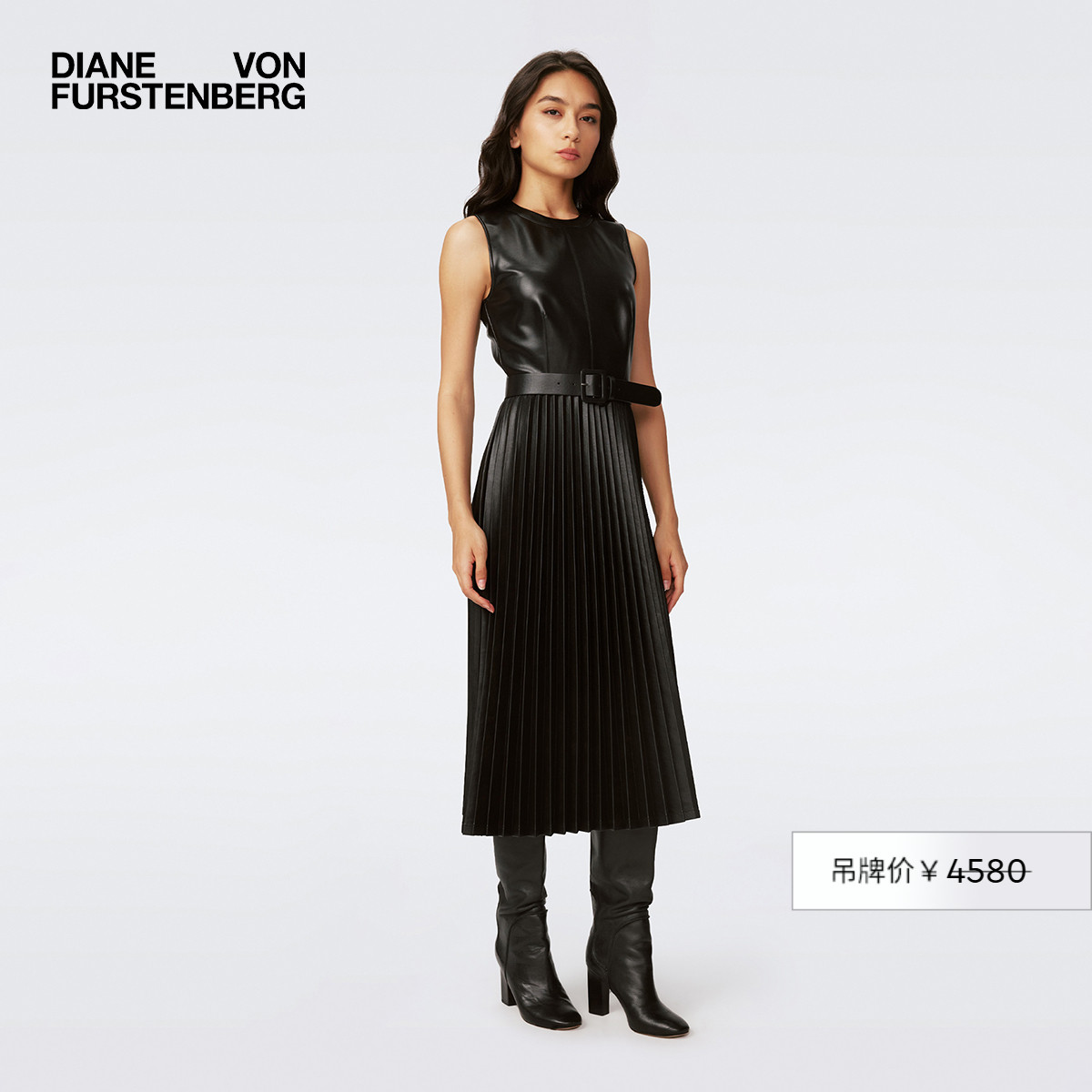 DVF黑色百褶仿皮革中长款连衣裙