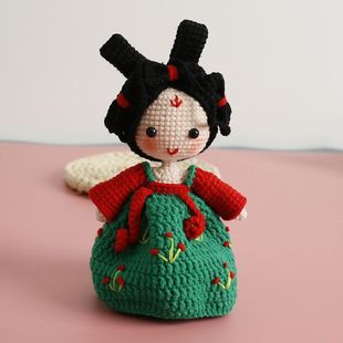 超萌卡通手工编织唐宫姑娘人偶 创意毛线钩织复杂挂饰 手作成品