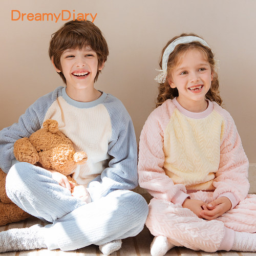 法兰绒提花插肩袖设计儿童家居服