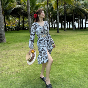 爆款 泳装 连体泳衣女性感遮肚显瘦仙女范长袖 裙式 蕾丝大码 2024新款