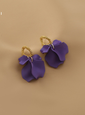 花迹紫色花瓣耳环女2026新款爆款时尚洋气花朵耳钉冷淡风夸张耳饰