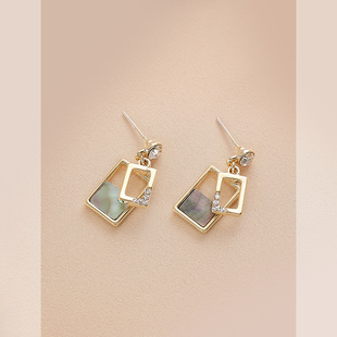 花迹小众高级感贝壳耳钉女气质简约个性 小耳坠网红韩国百搭耳环