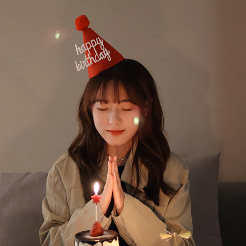 ins可爱少女红色生日快乐帽