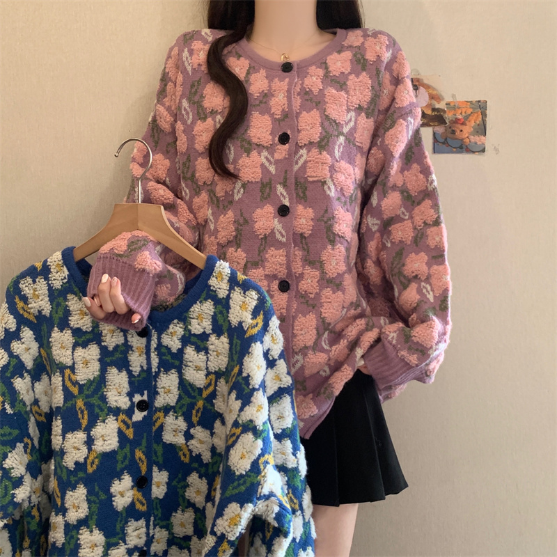 实拍大码女装秋冬新款韩版宽松慵懒风重工刺绣设计感毛衣外套女