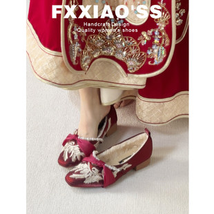 冬季加绒保暖新中式刺绣婚鞋新娘红色配秀禾龙凤褂鞋孕期平底软底