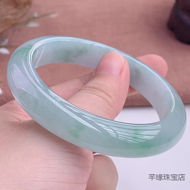 白底青飘花翡翠手镯女款