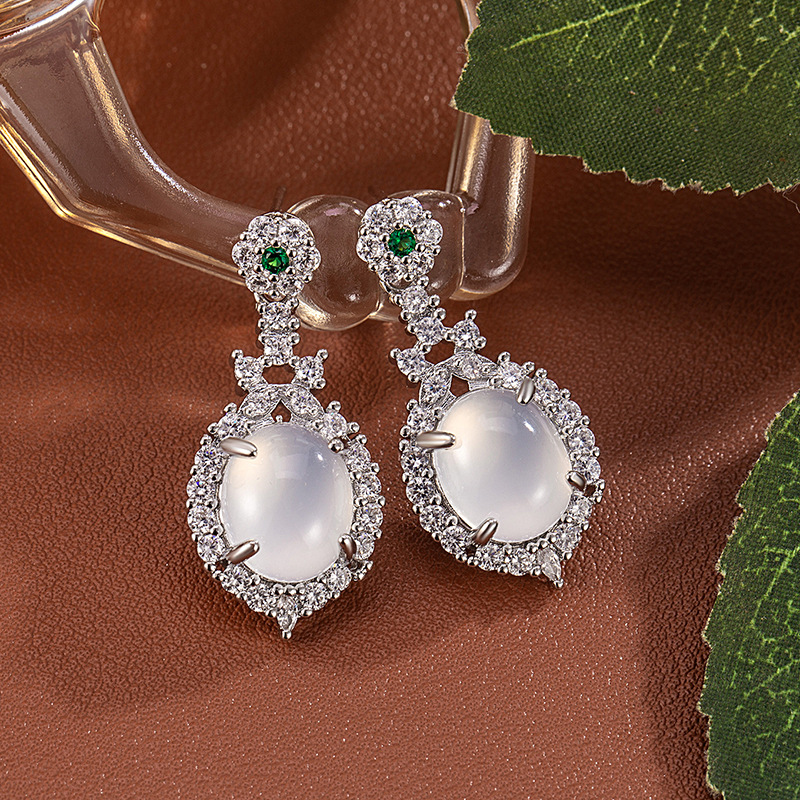 仿冰种玉髓锆石新中式耳钉