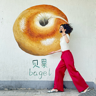 裤 ROMANZESCO鎏金岁月春夏利落挺阔玫红色直筒西装 售罄欣赏