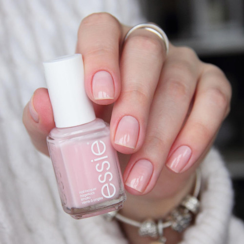 ESSIE384王妃色免烤显白指甲油