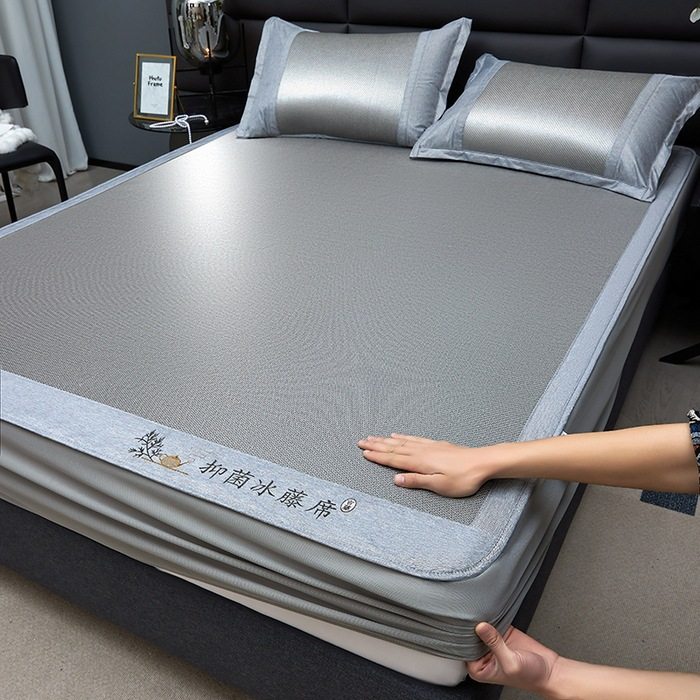 夏季新款抗菌抑菌可水洗凉感冰藤软席子复合加厚三凉席床笠款