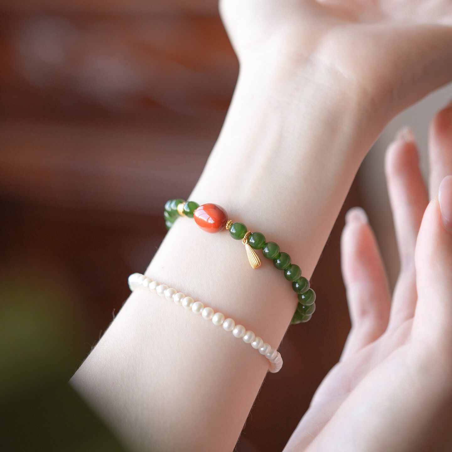 《小青蛇》天然和田玉碧玉菠菜绿色南红手串女款串珠手链翡翠玉石