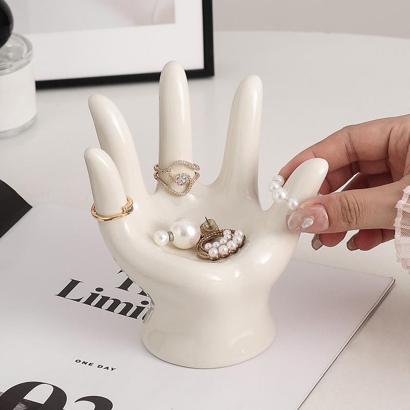 现代轻奢手掌型戒指托首饰品收纳置物展示架陈列拍照陶瓷装饰摆件