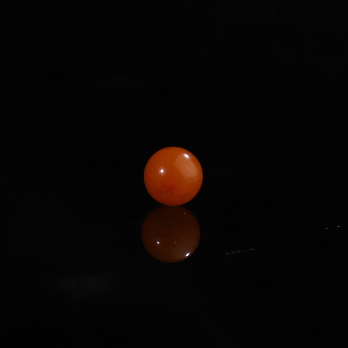 毕业级天然琥珀原石红皮老蜜蜡圆珠直径5.6mm 一物一图 360号