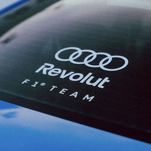 奥迪F1车贴汽车后挡风玻璃贴画奥迪标志Revolut F1TEAM组合贴纸