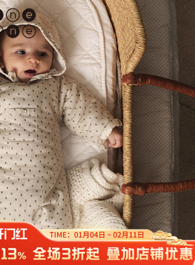 benebene婴儿夹棉保暖连身衣秋冬新款新生宝宝斜襟开档加厚哈衣