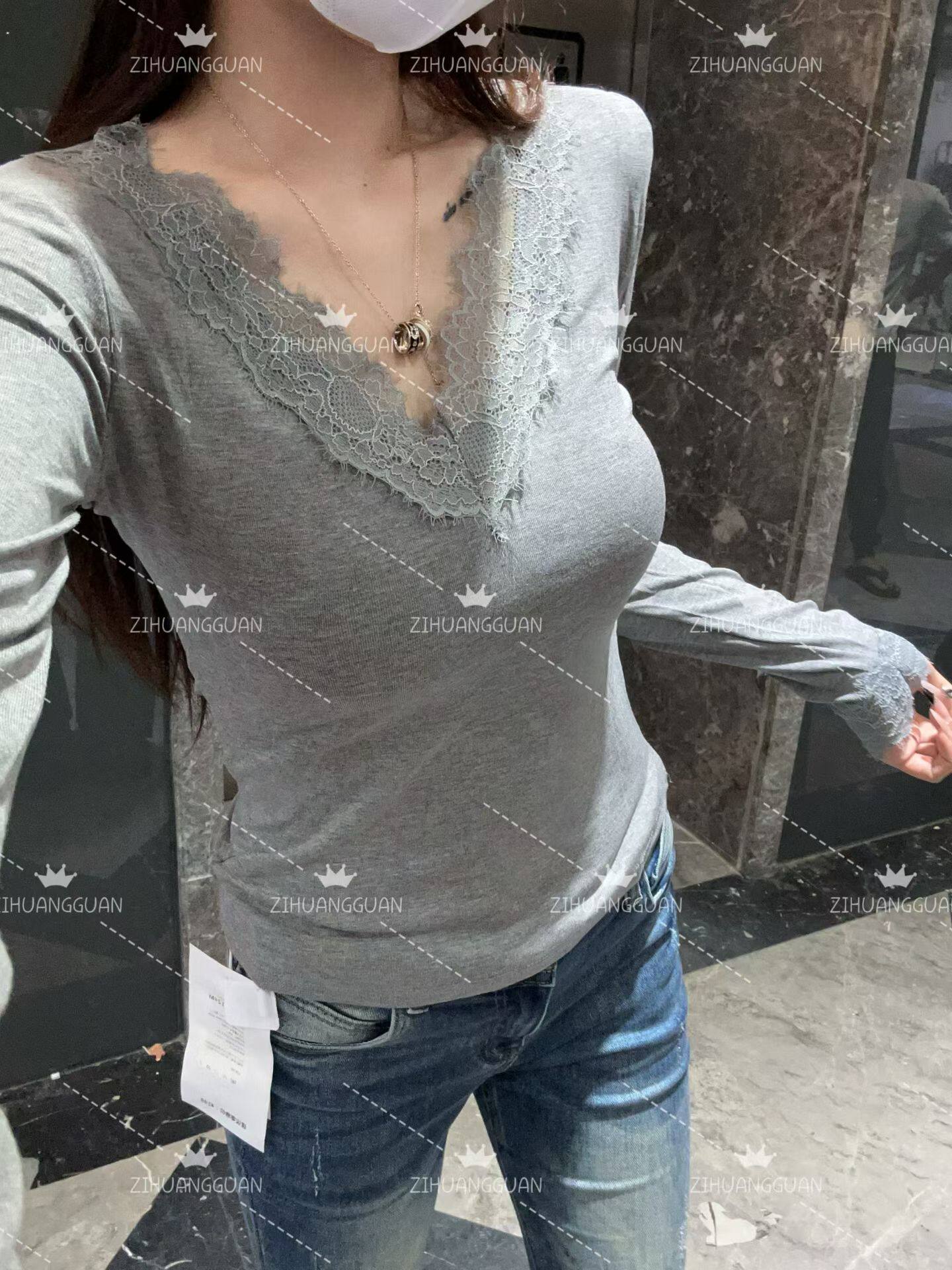 紫皇冠189磨毛加绒韩系简约纯色V领蕾丝花边长袖女修身上衣打底衫