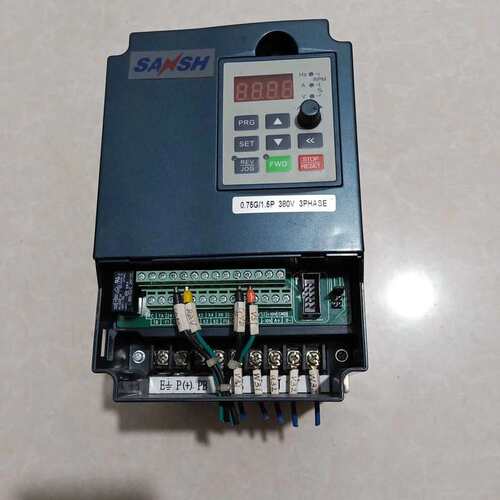 议价AC60系列变频器AC60-T3-R75G/1R5P 0.75KW/1.5KW 380V 实物图