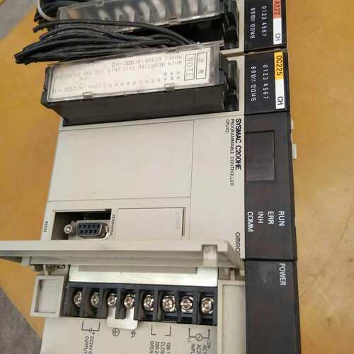 议价 PLC C200HE CPU42 模块 OC225 IA222 AD003 的 实物图