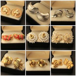 MONET TRIFARI NAPIER 中古耳夹银色珐琅小熊SC