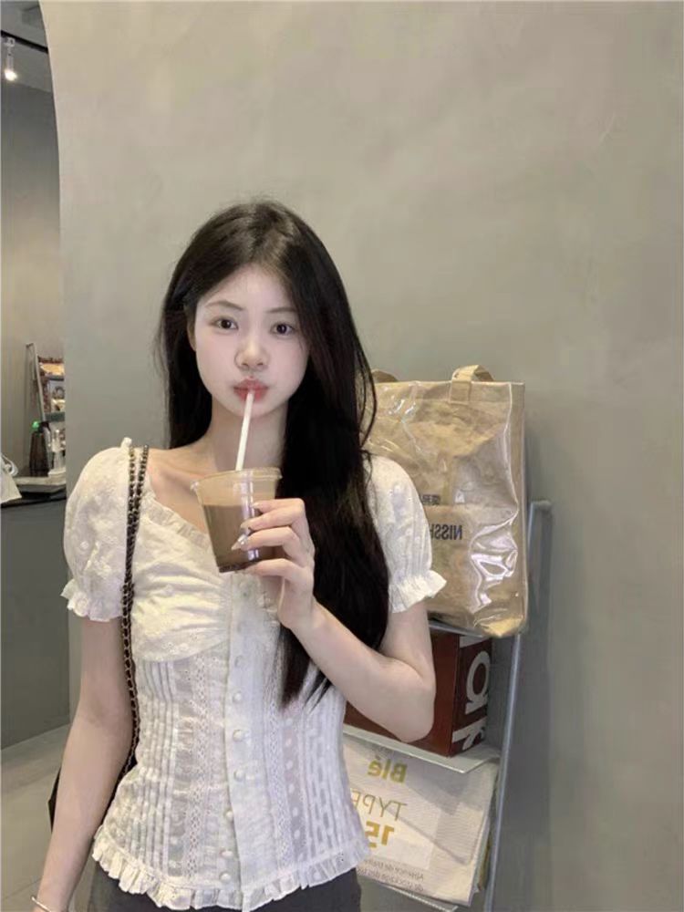 纯欲风蕾丝泡泡袖衬衣女夏季
