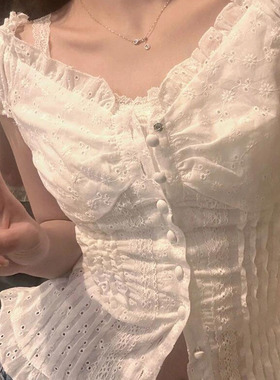 纯欲风苗丝花边镂空v领泡泡袖衬衫女夏季新款设计感短袖修身上衣
