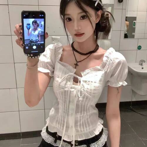 白色蕾丝花边短袖甜美衬衫上衣女