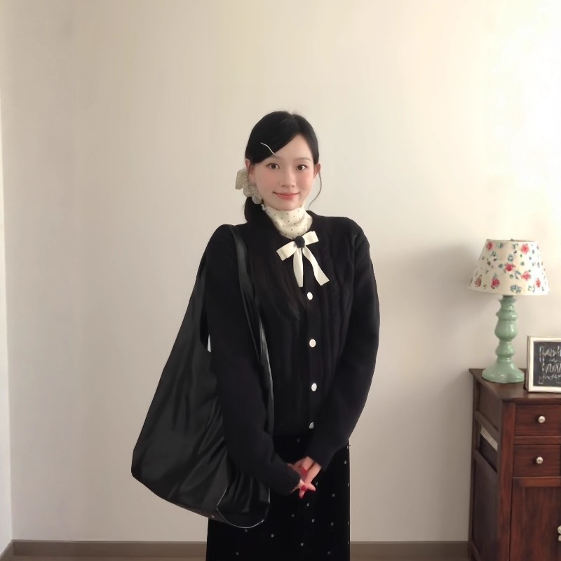 毛衣内搭长袖T恤半身长裙三件套