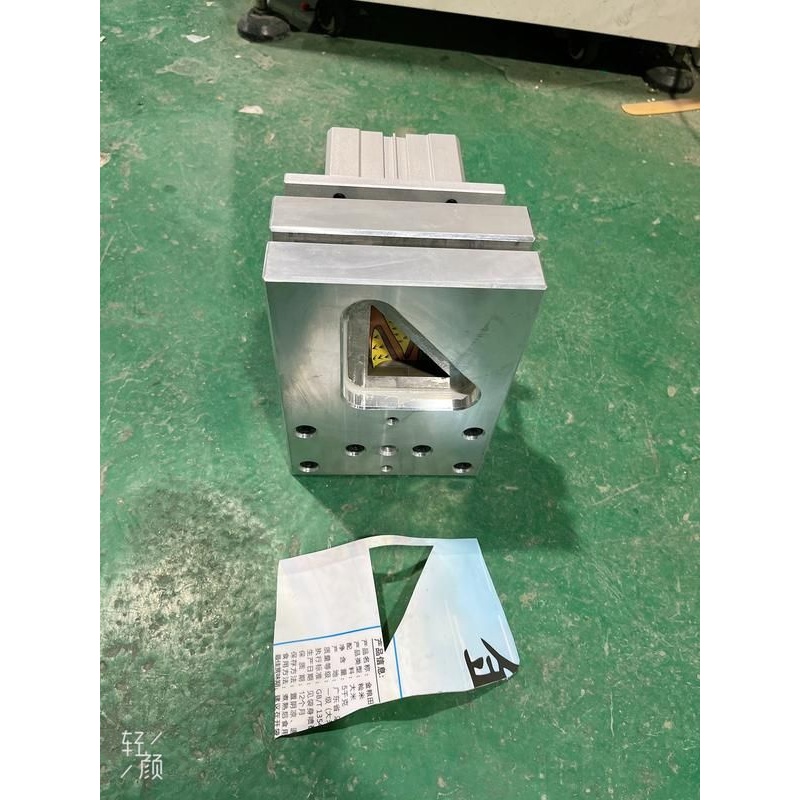 玖安模具供应 88x88 mm三角形切角模具