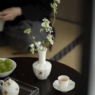 墨己玉泥白瓷手绘花瓶插花茶道陶瓷配件花艺茶室小瓶家用瓶子摆件
