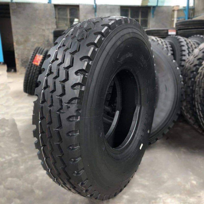 1200R24卡车轮胎 真空起重机轮胎  厂家直销 出口 三线花纹轮胎
