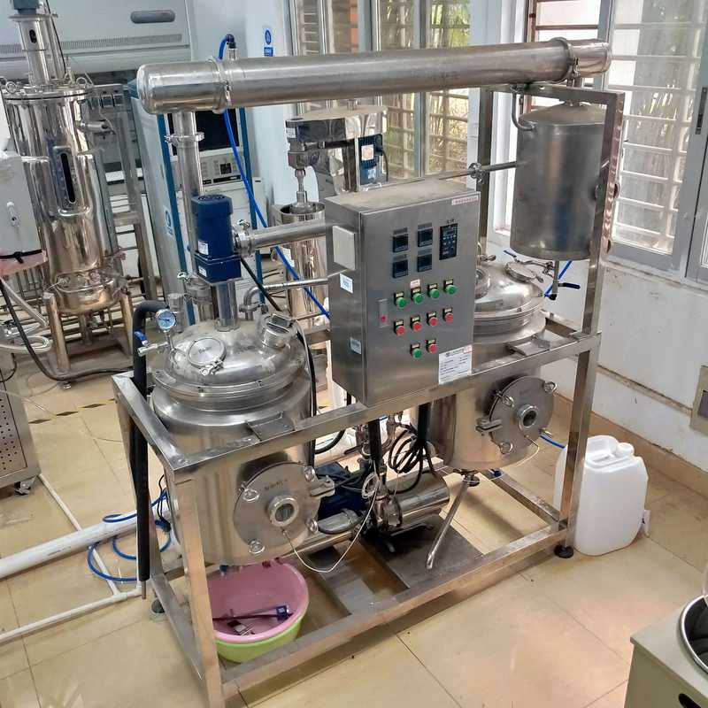 自制双效外循环浓缩器真空减压蒸发器小型提取机组批发高效节能