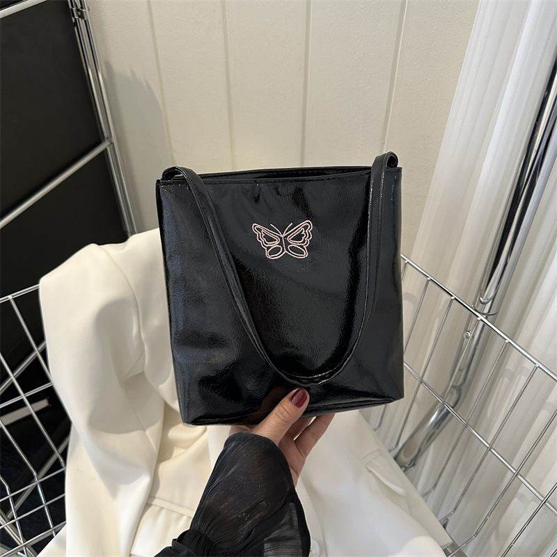 新品 大容量时尚休闲包2023软皮夏季新款洋气单肩腋下包水桶包女,箱包皮具/热销女包/男包,腋下包,淘宝优惠券,粉丝福利购,淘宝优惠卷