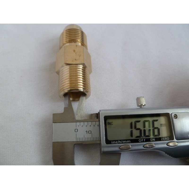 G5/8公头 钢瓶转换头 氧气减压器接头 内丝转外丝接头气瓶转换头