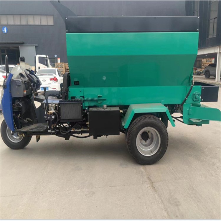全自动农用撒肥机养殖场肥料撒粪车干湿粪便三轮抛粪设备