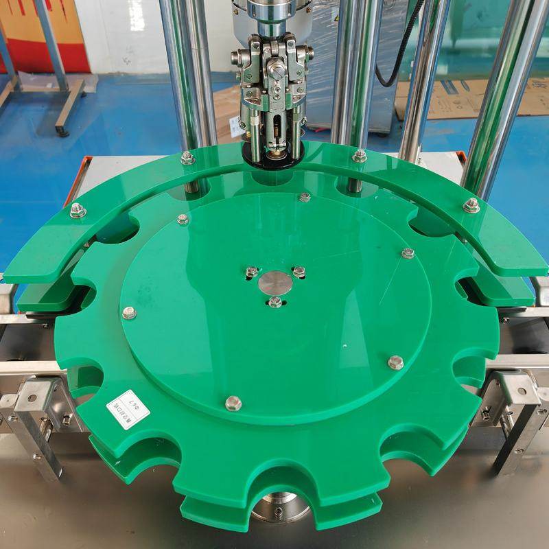 白酒铝盖封口机 全自动酒水玻璃瓶旋盖机 玻璃瓶铝盖封口机