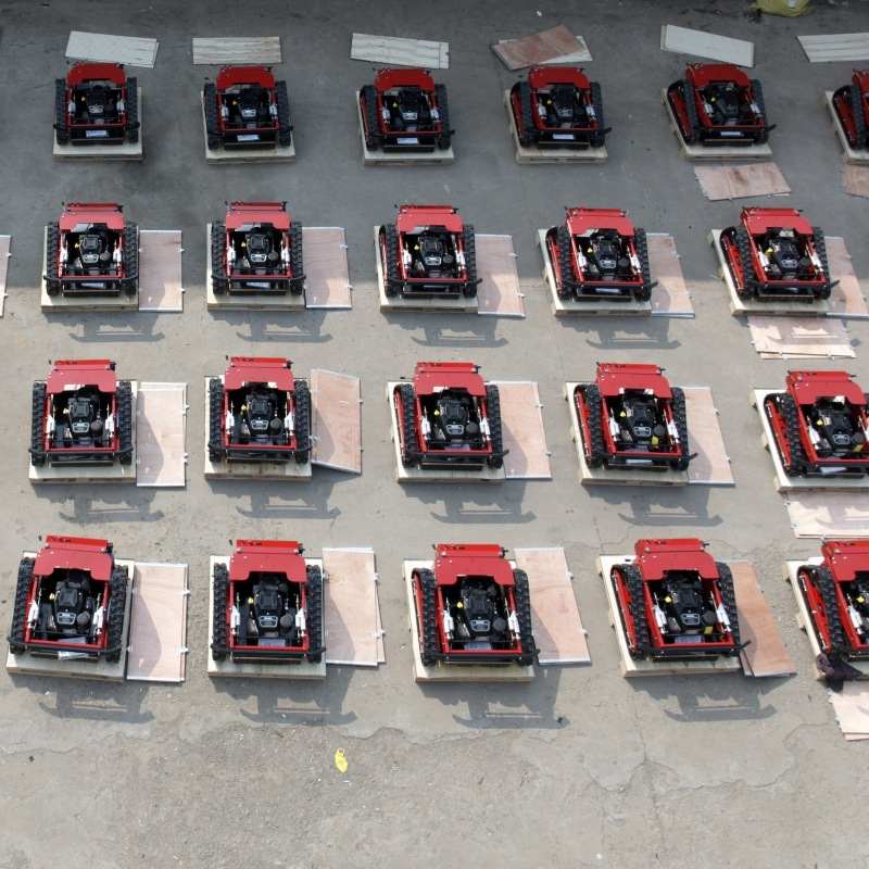 工厂定制草坪修剪履带款混动遥控割草机 坡地光伏杂草修剪割草机