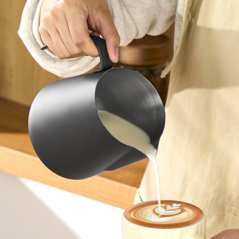 304不锈钢拉花缸奶拉奶咖啡尖嘴铁打拿刻度大容量杯加厚花泡杯带,餐饮具,拉花缸/拉花杯/打奶缸,淘宝优惠券,粉丝福利购,淘宝优惠卷