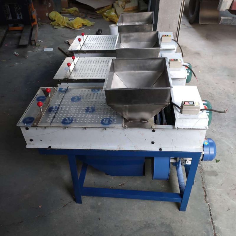 批发不锈钢花生仁红衣去皮机 花生米干法脱皮机 花生米螺旋脱皮机