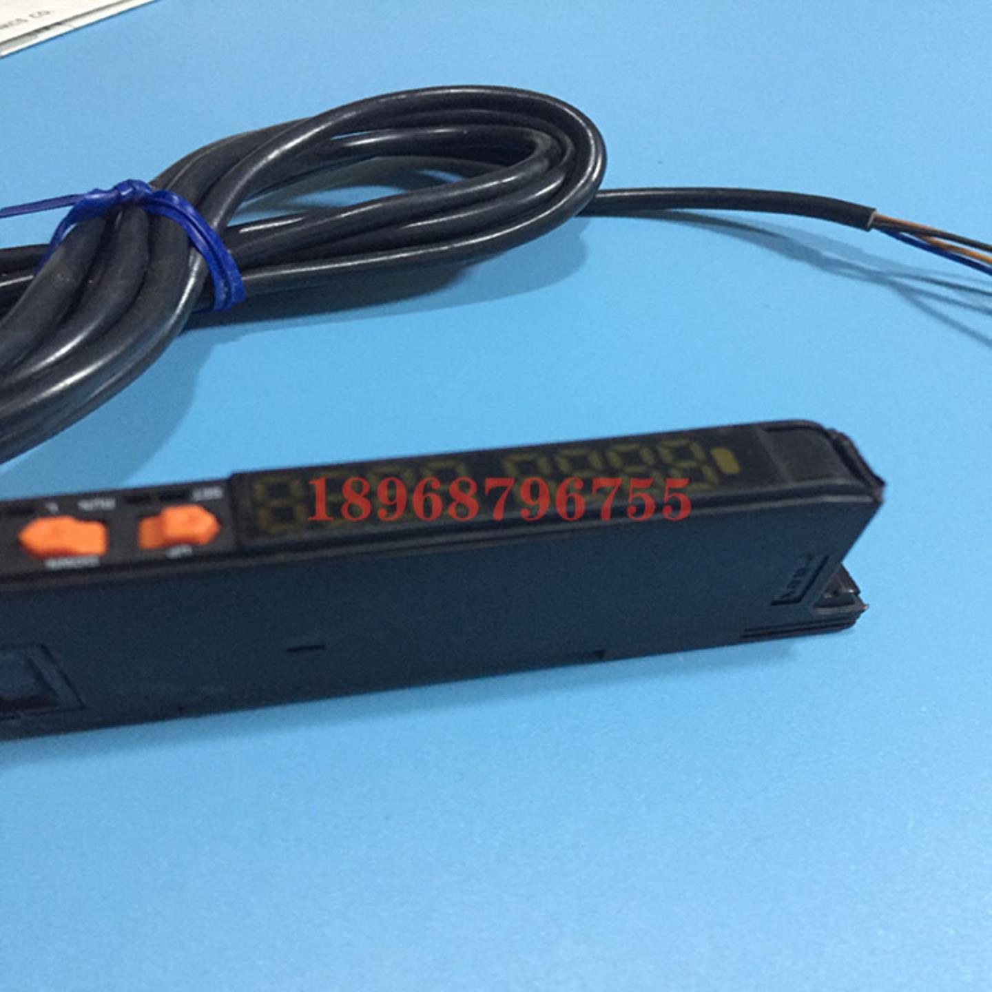 **数字放大器分离光电传感器E3C-LDA51 高功能 PNP输出*