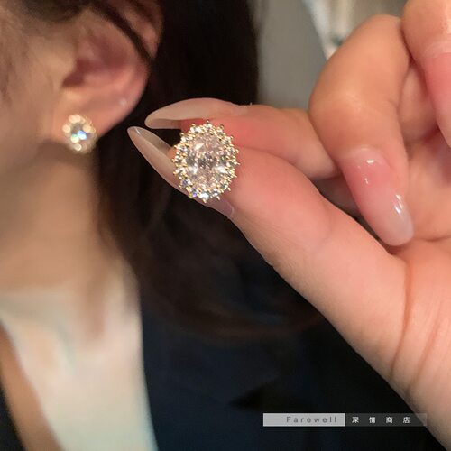 925银针超闪锆石鸽子蛋耳钉女轻奢小众设计感心耳环耳饰