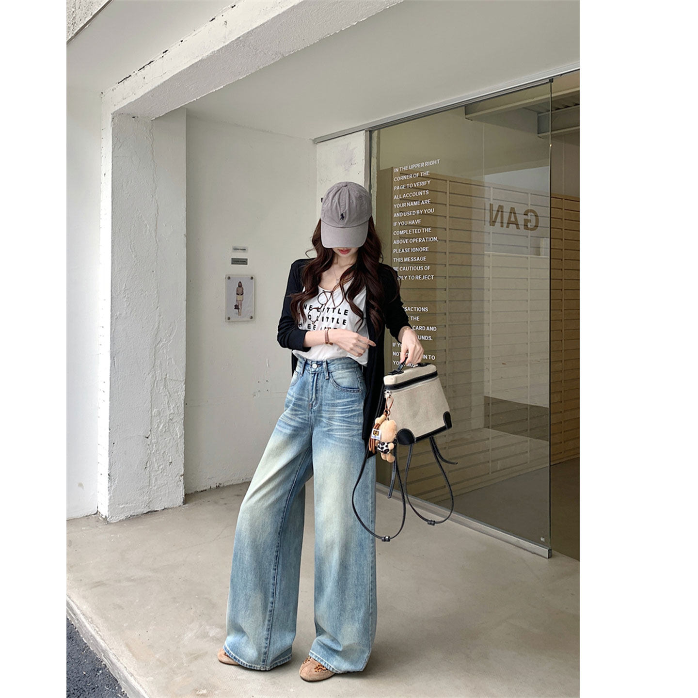 2026春季复古折痕水洗牛仔裤女高腰显瘦a字口袋直筒阔腿休闲长裤