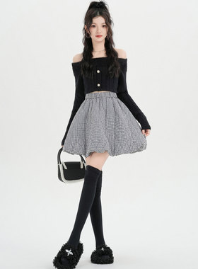 2026春季新款显瘦夹棉花苞裙超好看黑色显瘦梨形短裙格子半身裙子