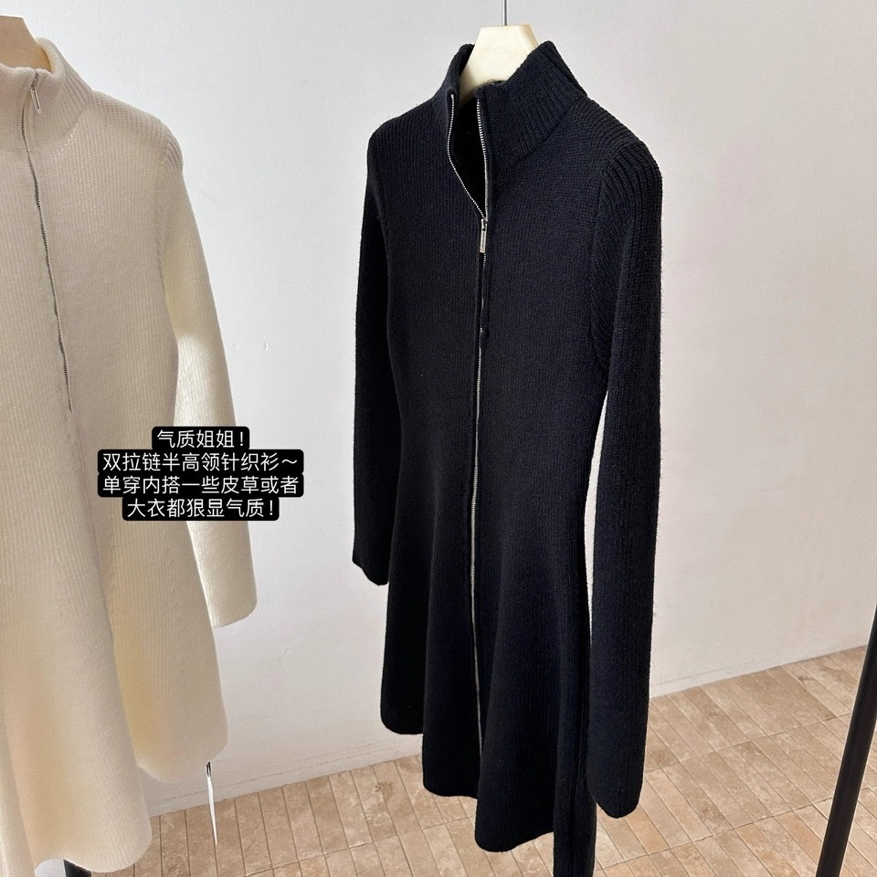 半高领拉链大下摆针织连衣裙