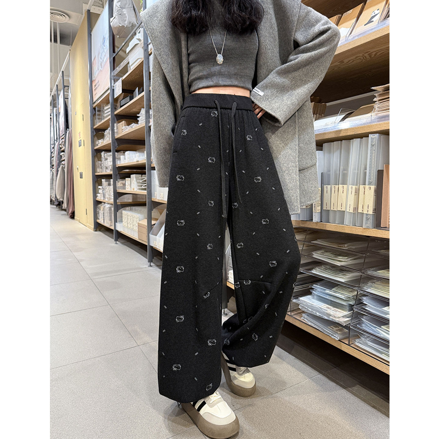 可爱印花直筒糯米羊绒休闲裤女2026春季新款宽松阔腿裤拖地弯刀裤,女装/女士精品,休闲裤,淘宝优惠券,粉丝福利购,淘宝优惠卷