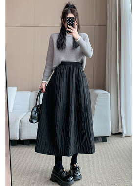 2026春季绝美巨好看的半身裙冬季显瘦百搭气质超火a字黑色半裙子