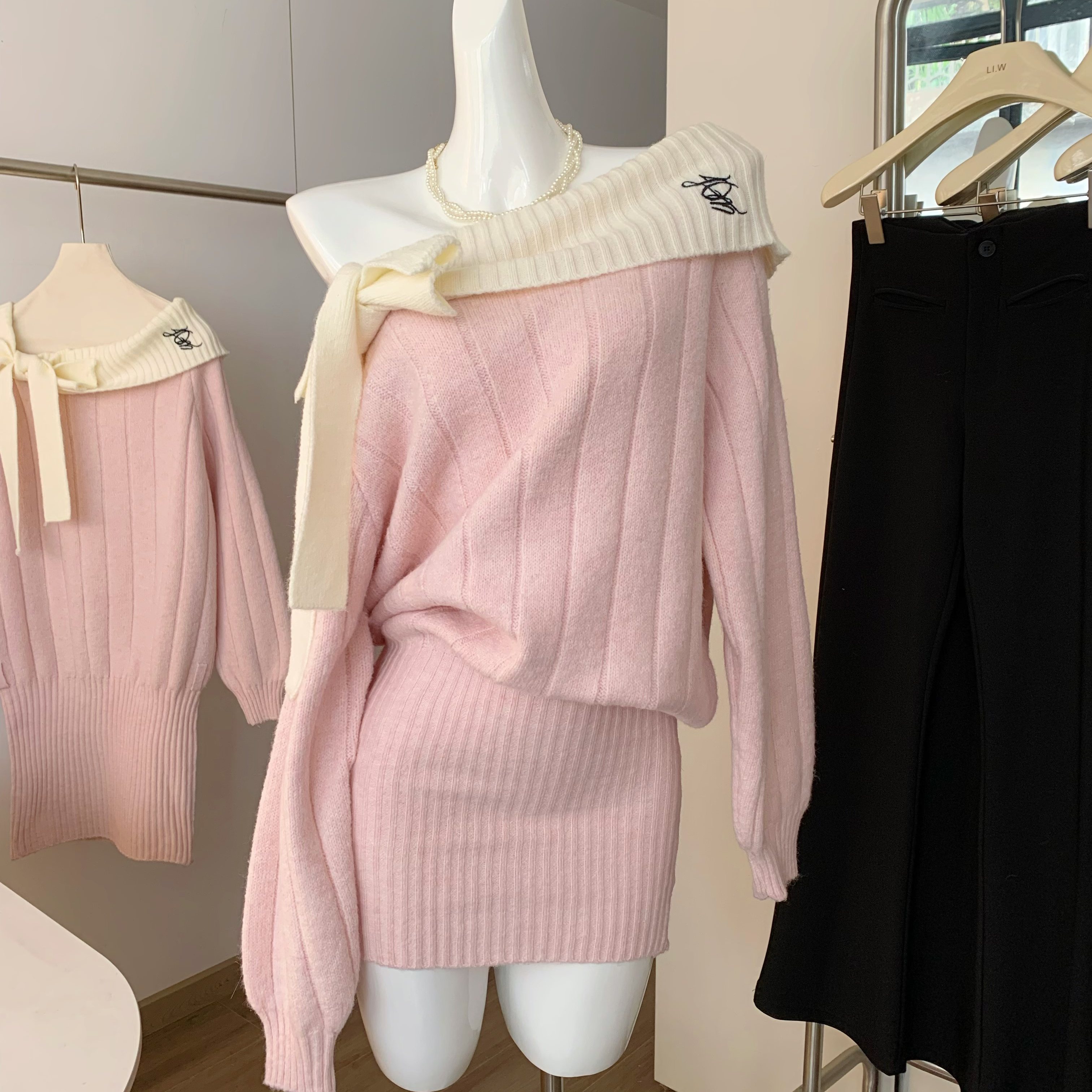 粉色一字肩长袖针织连衣裙女秋冬